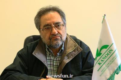 با خاطرات کارهای گذشته روزها را سپری می کنم