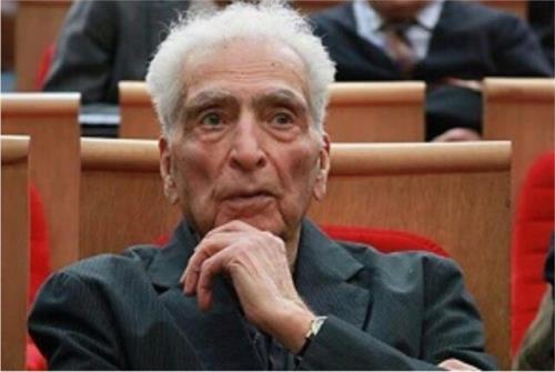 انتخاب زبان فارسی بعنوان وطن طبیعی ایرانی