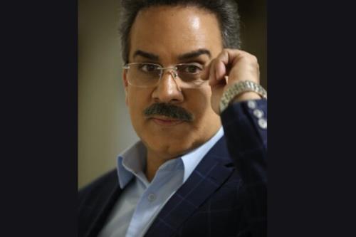 مجری به خانه برمی گردیم تهیه کننده تئاتر شد همکاری با سیما تیرانداز